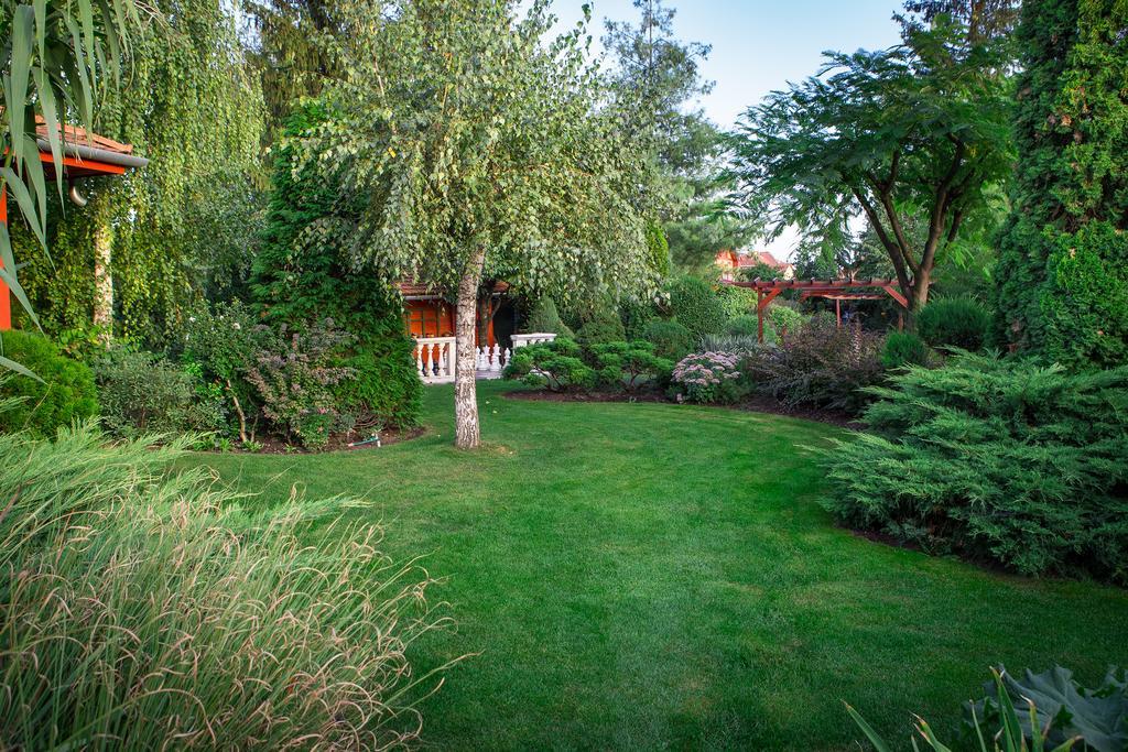 Green Park Villa Эгер Экстерьер фото